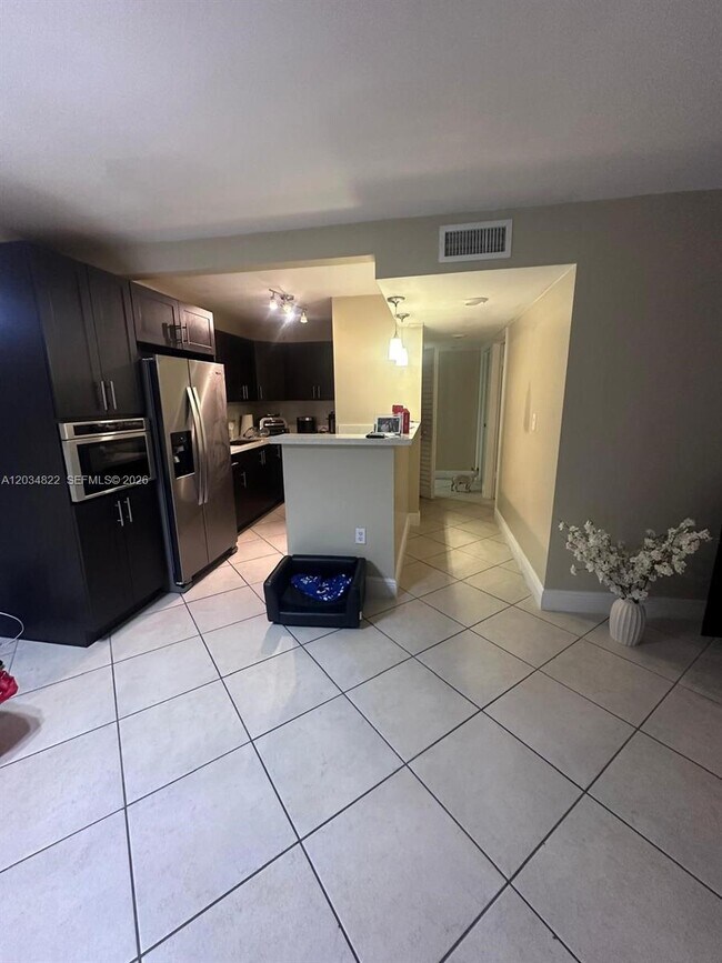 Photo - 7405 SW 152nd Ave Unidad 3-107