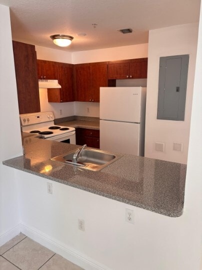 Photo - Palm West Apartments