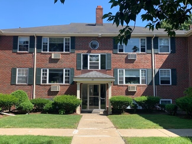 Building Photo - 67 Grove St Unit 12A