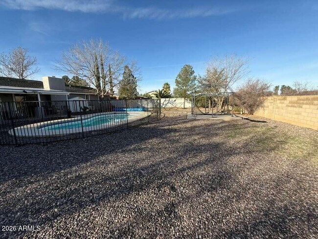 Photo - 3110 E 13th St