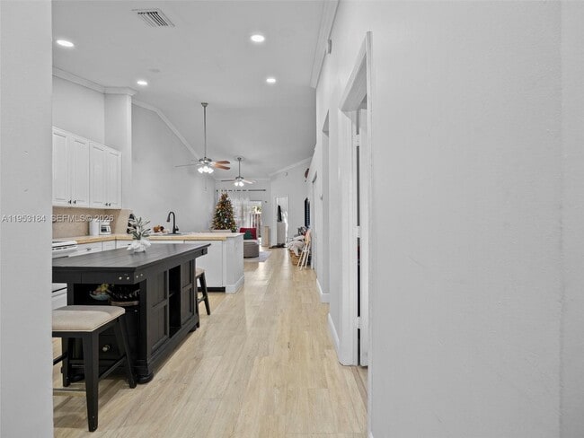 Photo - 11065 NW 38th Pl