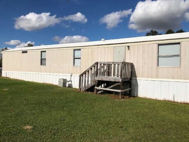 Building Photo - 164 Matts Ln