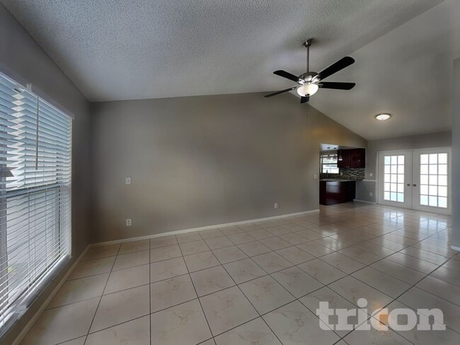 Photo - 4413 Shadberry Dr