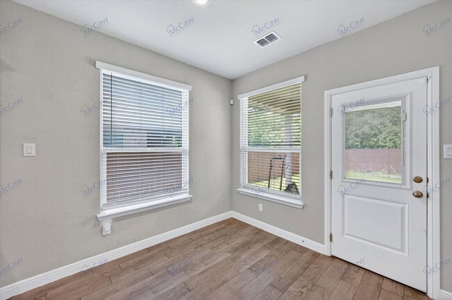 Photo - 2521 Dunbarton Dr