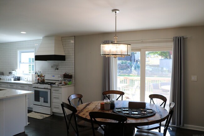 Photo - 6 Greenfield Dr