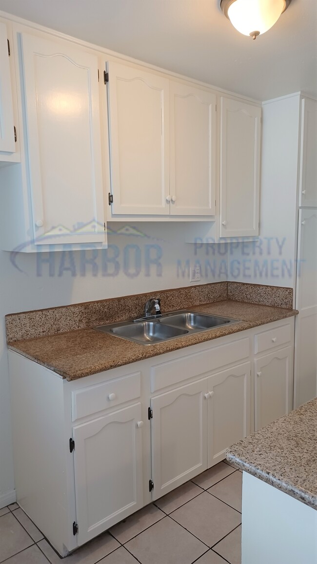 Photo - 16609 S Denver Ave