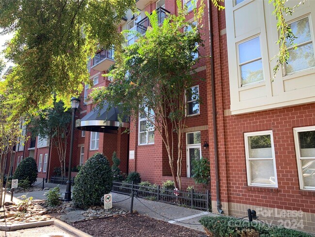 Photo - 1320 Fillmore Ave Unidad 117