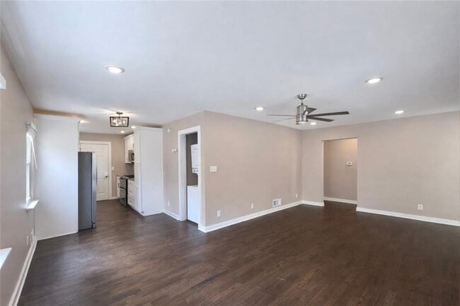 Photo - 1291 Lorenzo Dr SW