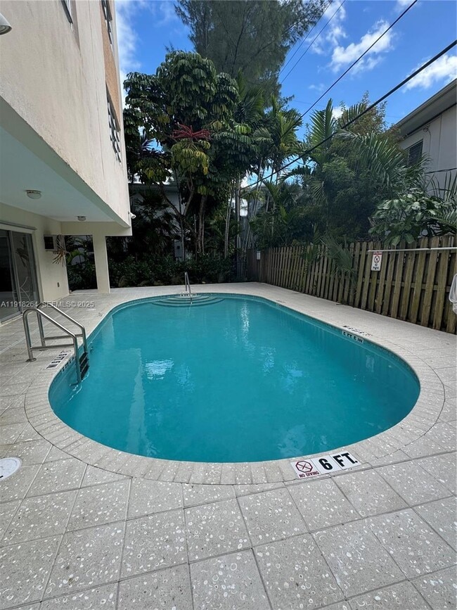 Photo - 1020 94th St Unit 402