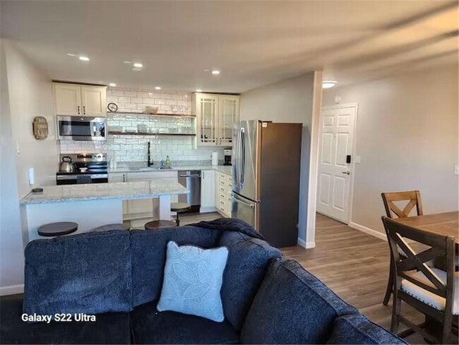 Photo - 114 Lake Ave S Unit 16