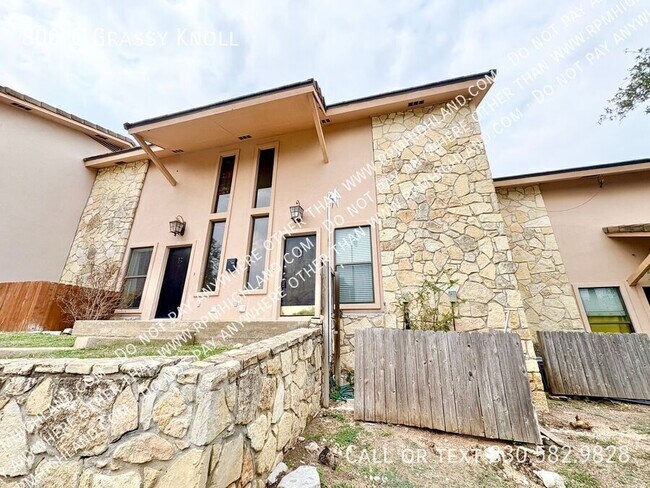 Photo - 800 Grassy Knoll