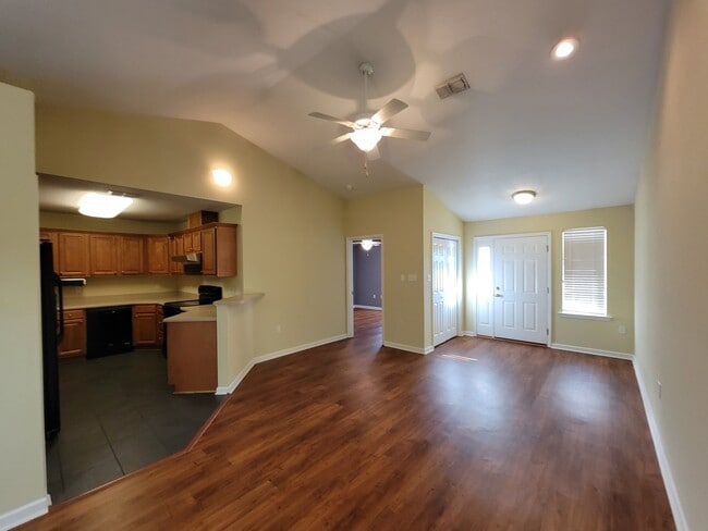 Photo - 2372 Quazar Cir