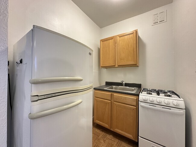 Photo - 4834 N Damen Ave Unit 012