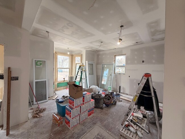 Photo - 135 Spring St
