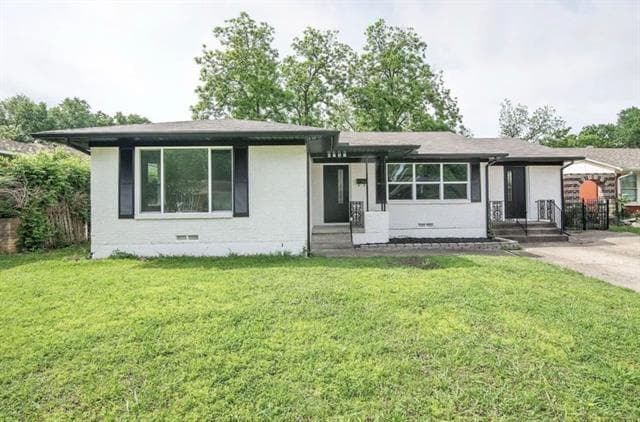 Building Photo - 2608 Lockhart Ave