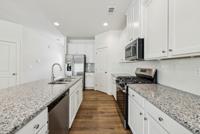 Parkway Pointe Crossing