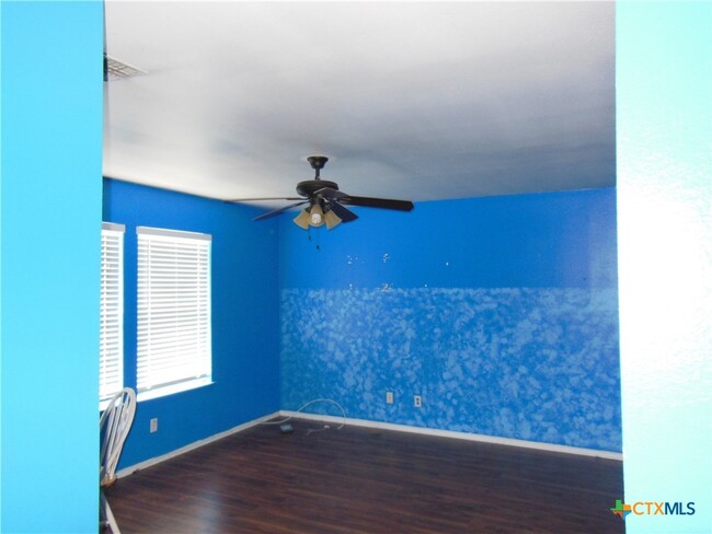 Photo - 1641 Kuehler Ave Apartamento