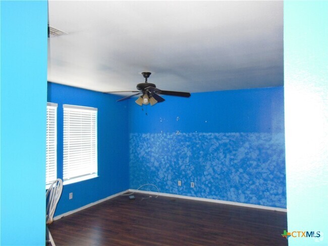 Building Photo - 1641 Kuehler Ave Rental
