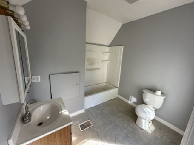 Photo - 79 Parker St