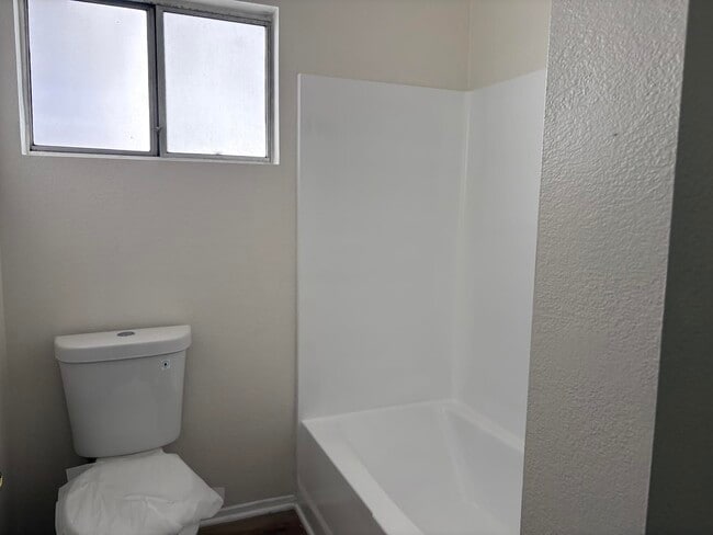 Photo - 550 E Providencia Ave Unit C