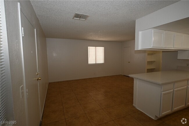 Building Photo - 302 Eastminister Ct Unit A Rental