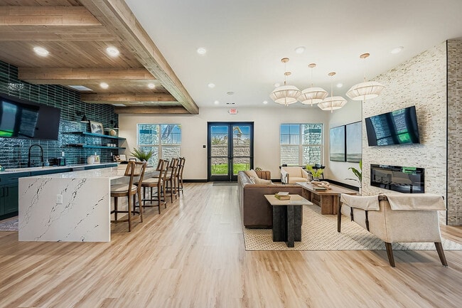 Lennox en la casa club Copperleaf - The Lennox at Copperleaf