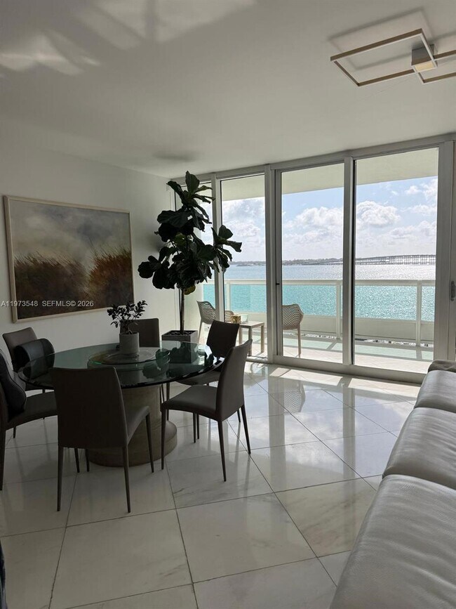 Photo - 1643 Brickell Ave Unit 903