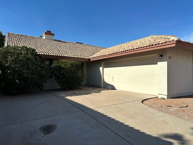 Photo - 1430 W Camino Ct