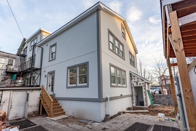 Photo - 300 Highland Ave Unit 1