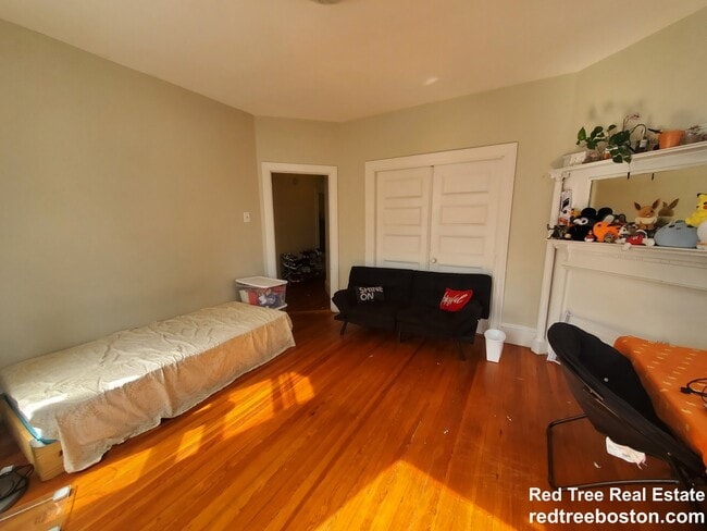 Photo - 77 Walnut St Unit 1