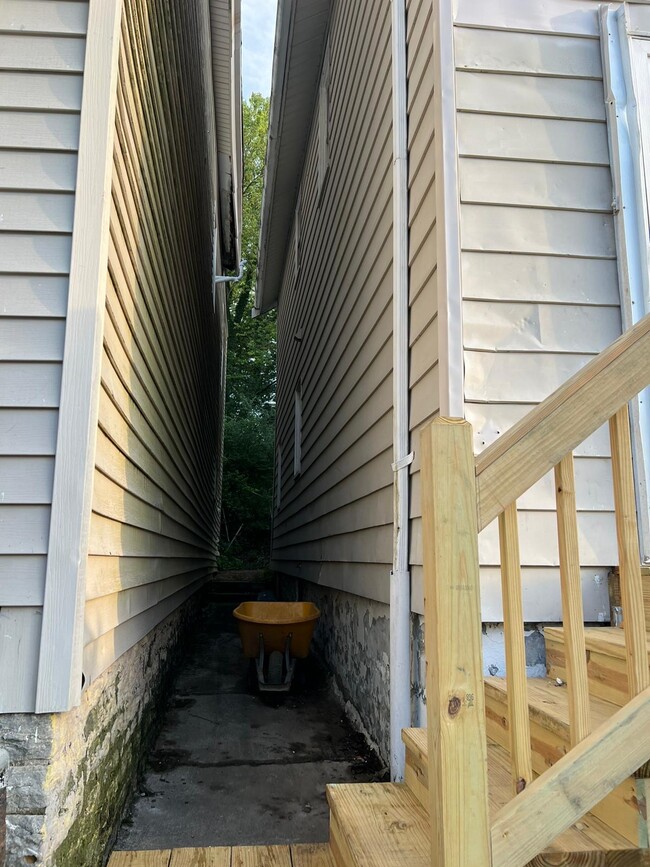 Photo - 1909 Fairmount Ave