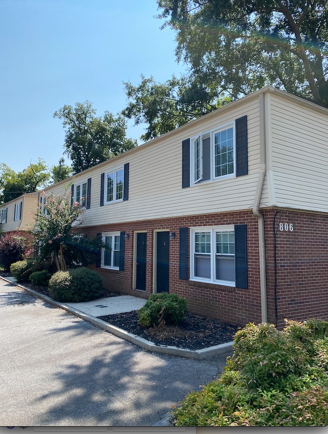 Photo - 806 College Ave Townhome