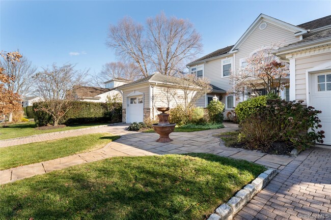 Photo - 19 Hamlet Woods Dr