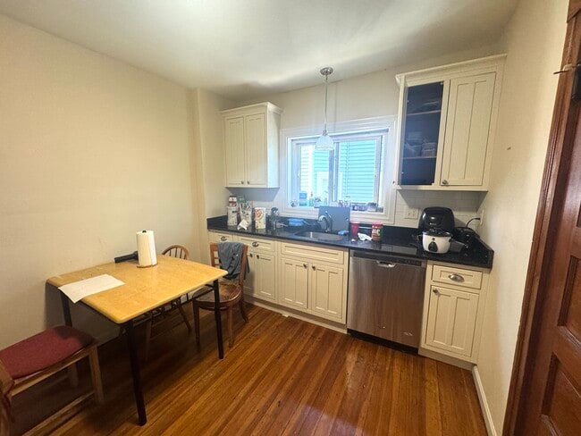 Photo - 258 Boston Ave