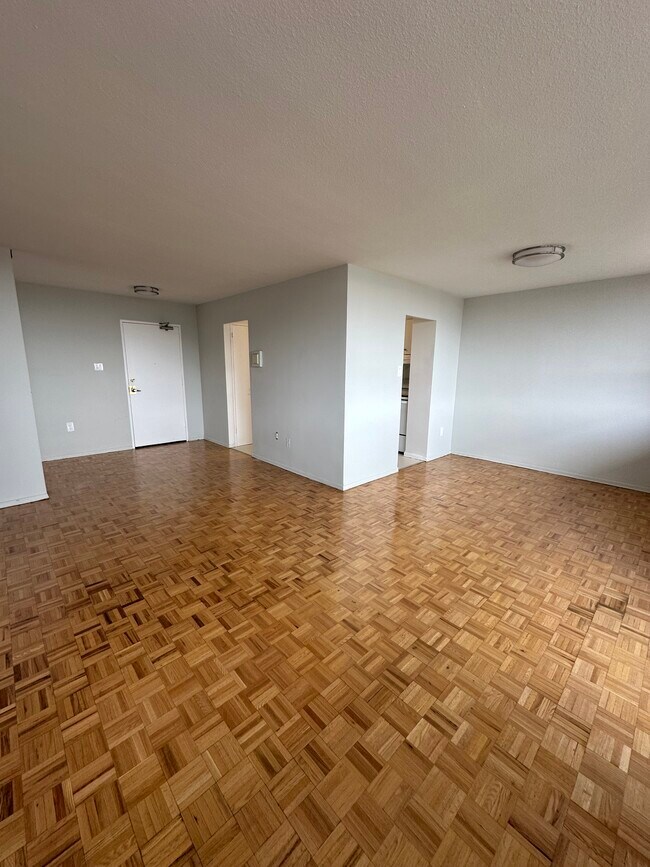 Photo - Lenworth Towers