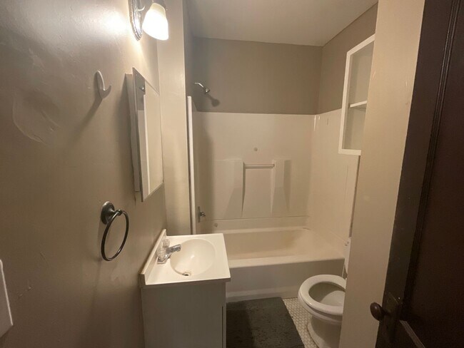 Photo - COLLEGE PRE-LEASING