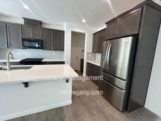 1105 Hiramatsu Ln