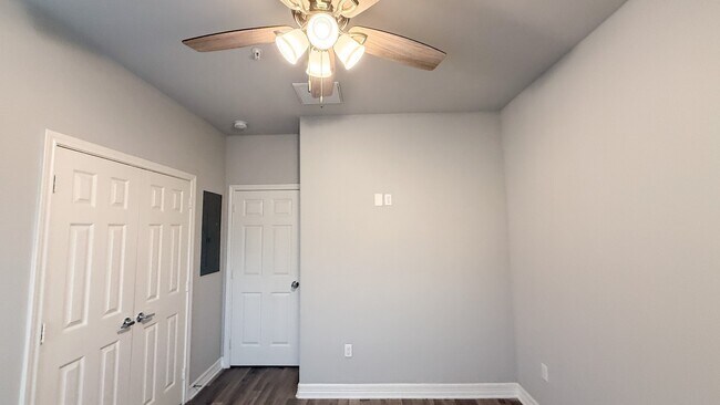 Photo - 7823 Gladstone St Unit B1