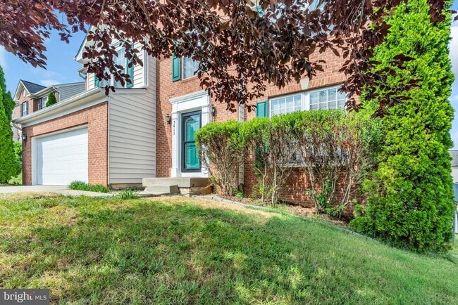 5413 Silver Maple Ln