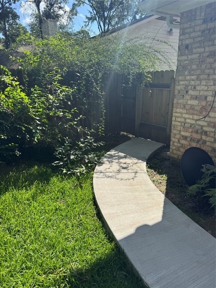 Photo - 120 Hiwon Dr