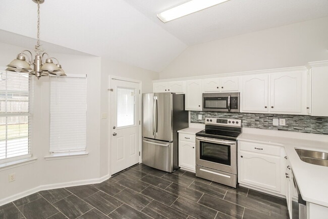 Photo - 9812 Southern Oak Way