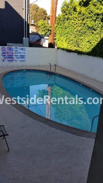 Photo - 942 N Gardner St