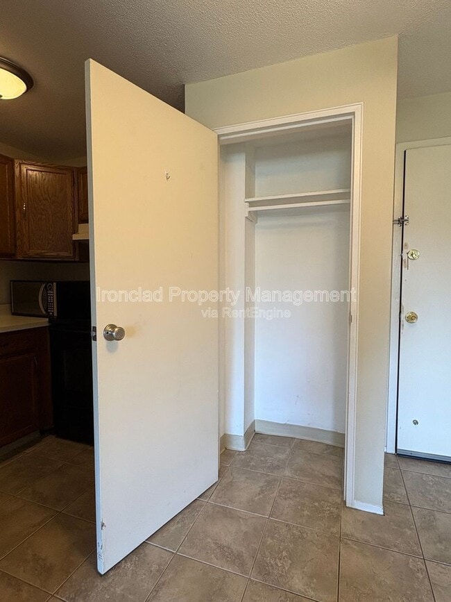 166 Gravel St Unit C-12
