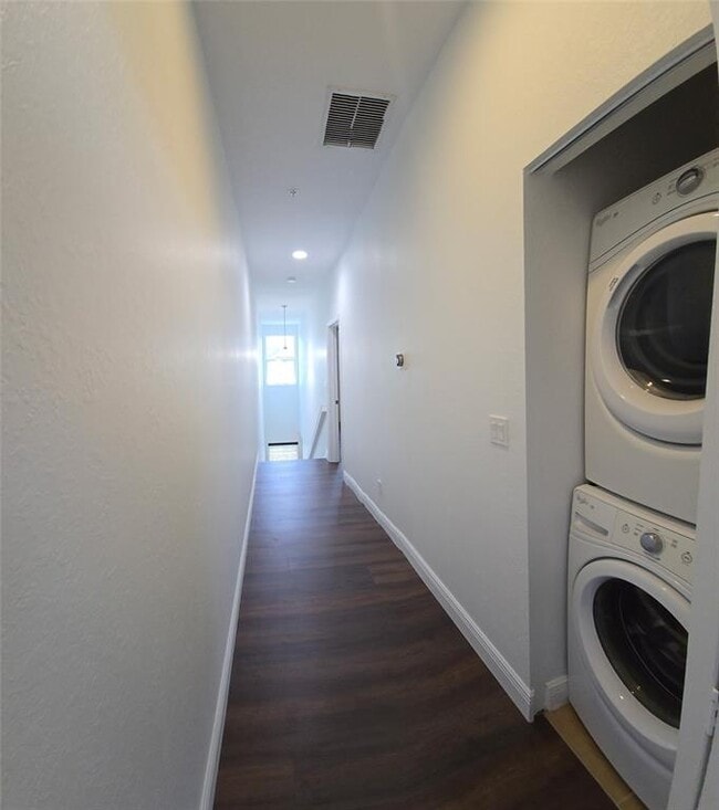 Photo - 929 SW 147th Ave