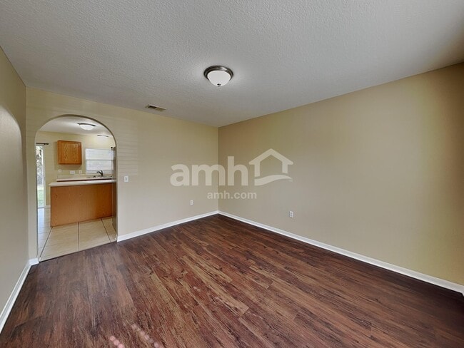 Photo - 1605 Pickard Cir