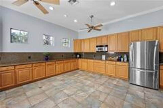 Photo - ** BEAUTIFUL 3/2 TARPON BAY COACH HOME IN NORTH NAPLES ** FURNISHED
