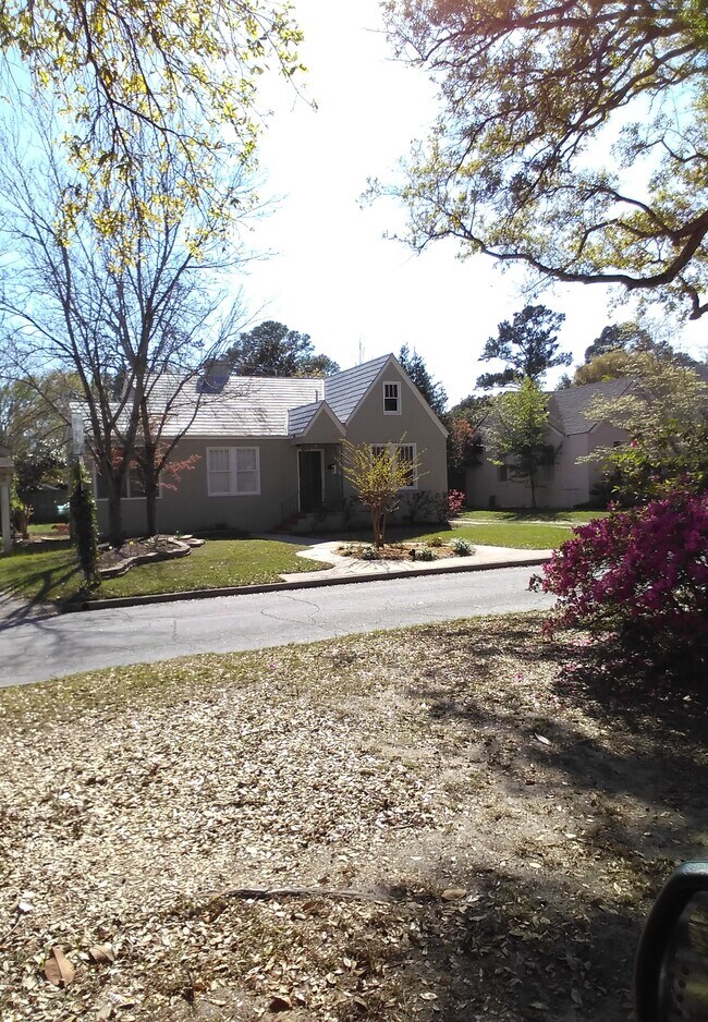 Photo - 707 Columbus Dr