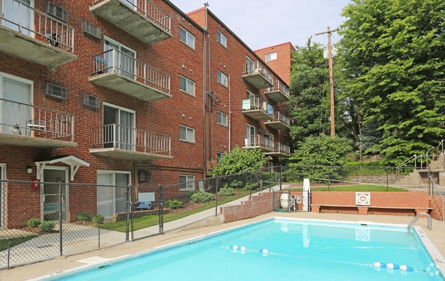 Bellevue House Apartments