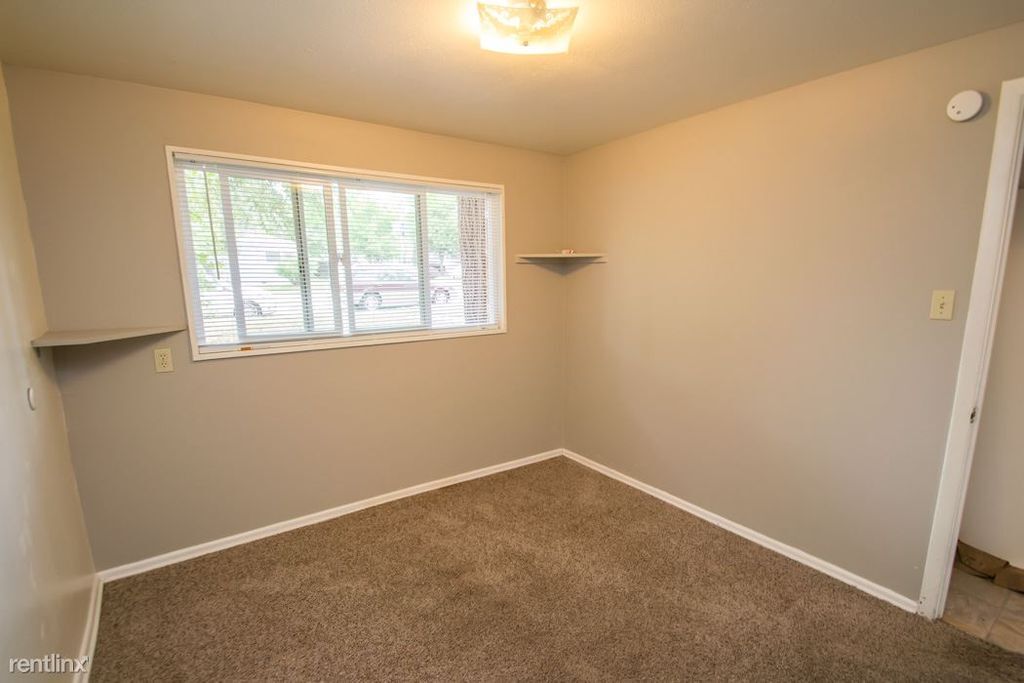 Photo - 3395 Moorhead Ave