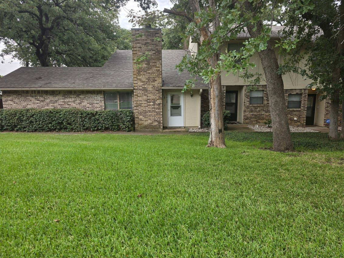 Photo - 1909 Crooked Ln